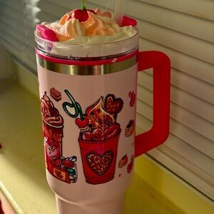 CUSTOM DRINK TUMBLER